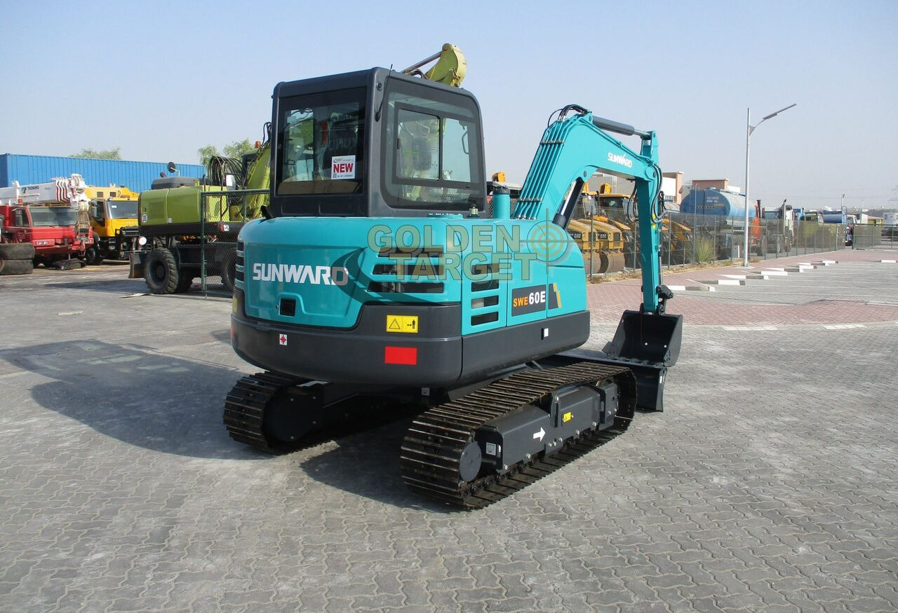 Sunward SWE60E Excavator - Minikotró: 3 kép. Sunward SWE60E Excavator - Minikotró: 3 kép.