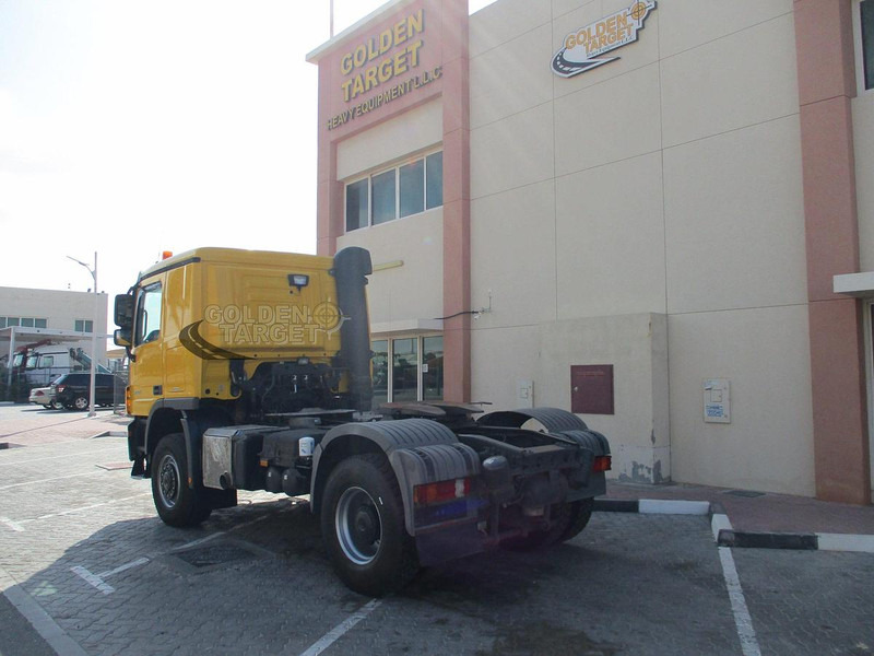 Mercedes-Benz Actros 2048 - Teherautó: 4 kép. Mercedes-Benz Actros 2048 - Teherautó: 4 kép.