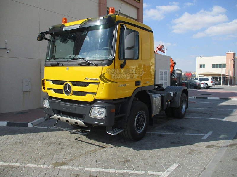 Mercedes-Benz Actros 2048 - Teherautó: 2 kép. Mercedes-Benz Actros 2048 - Teherautó: 2 kép.