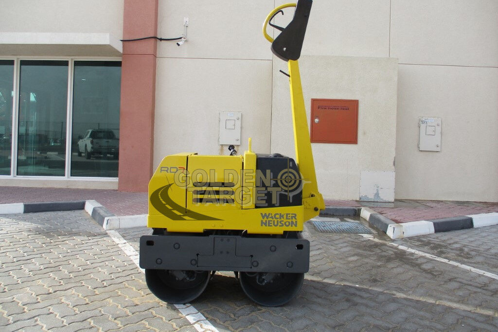 Wacker Neuson RD7 Roller - Minihenger: 5 kép. Wacker Neuson RD7 Roller - Minihenger: 5 kép.