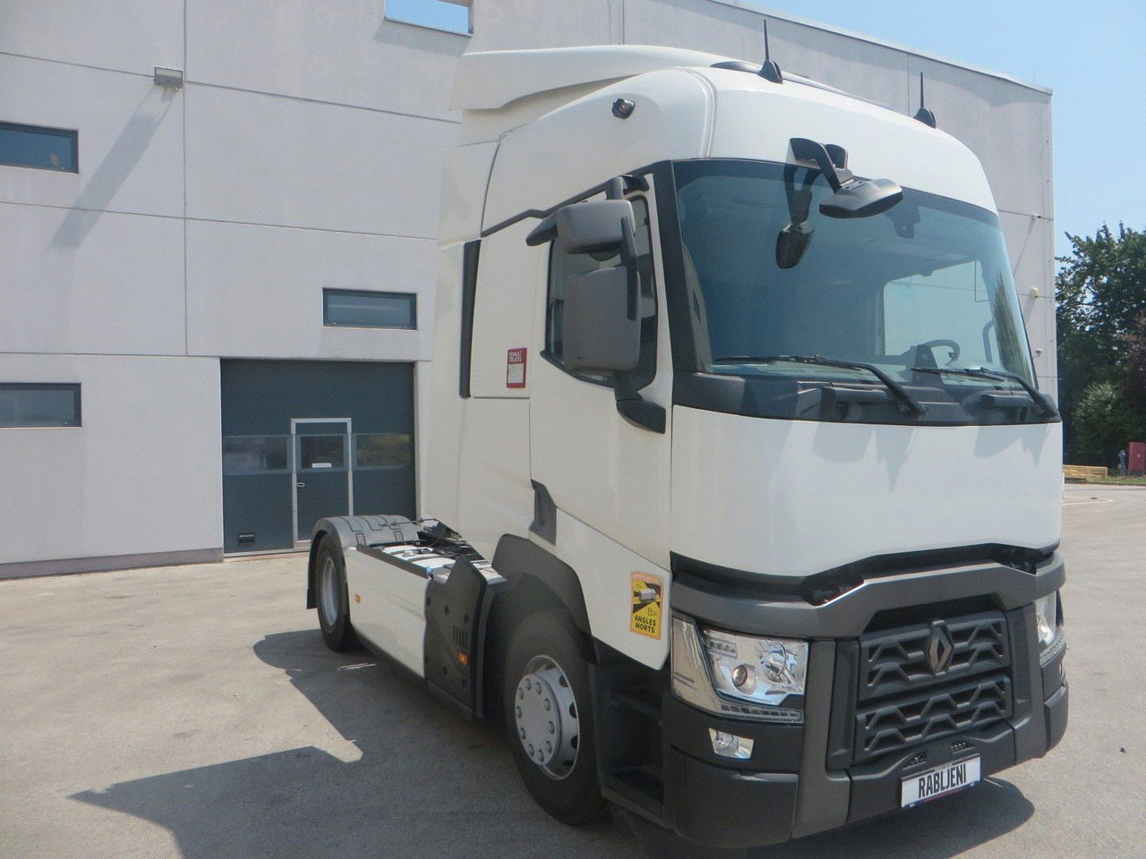 Renault T480 SC 4x2Tractor, Retarder - Nyergesvontató: 2 kép. Renault T480 SC 4x2Tractor, Retarder - Nyergesvontató: 2 kép.