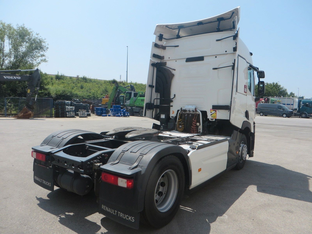 Renault T480 SC 4x2Tractor, Retarder - Nyergesvontató: 3 kép. Renault T480 SC 4x2Tractor, Retarder - Nyergesvontató: 3 kép.