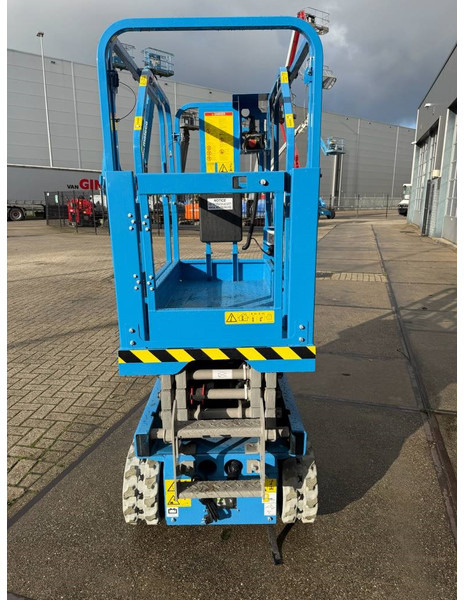 Fronteq FS0507T - Ollós emelő: 3 kép. Fronteq FS0507T - Ollós emelő: 3 kép.