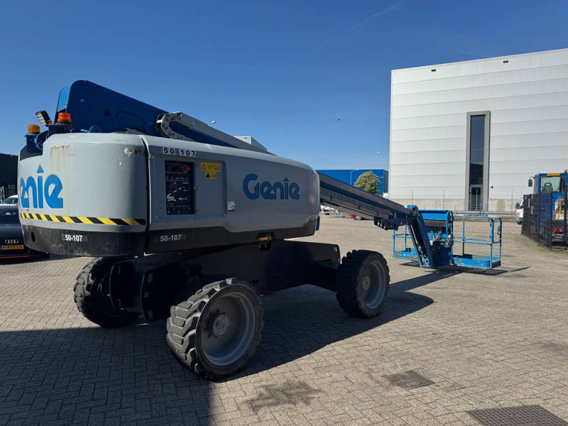 Genie S 65 - Teleszkópos emelő: 4 kép. Genie S 65 - Teleszkópos emelő: 4 kép.