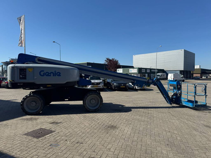 Genie S 65 - Teleszkópos emelő: 5 kép. Genie S 65 - Teleszkópos emelő: 5 kép.
