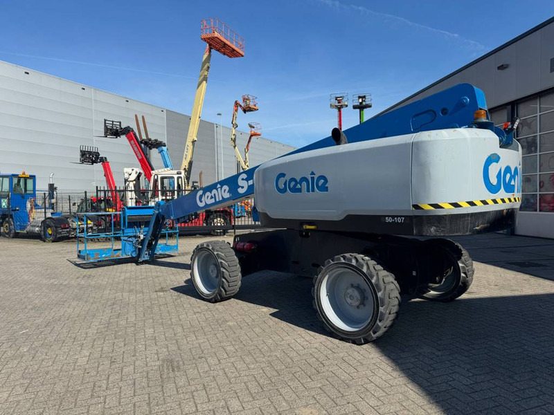 Genie S 65 - Teleszkópos emelő: 2 kép. Genie S 65 - Teleszkópos emelő: 2 kép.