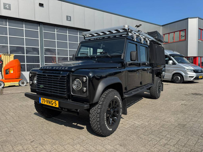 Autó Land Rover Defender: 8 kép.