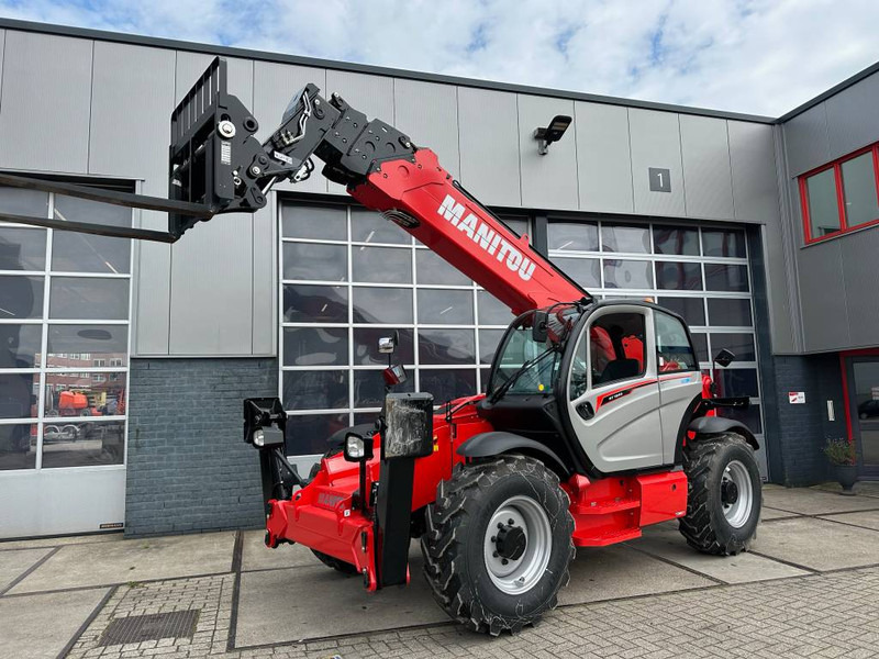 Manitou MT1840 Comfort - Teleszkópos rakodó: 2 kép. Manitou MT1840 Comfort - Teleszkópos rakodó: 2 kép.