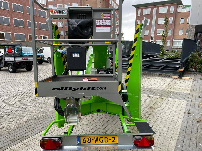 Niftylift 170 H P E T - Emelőkosaras utánfutó: 3 kép. Niftylift 170 H P E T - Emelőkosaras utánfutó: 3 kép.