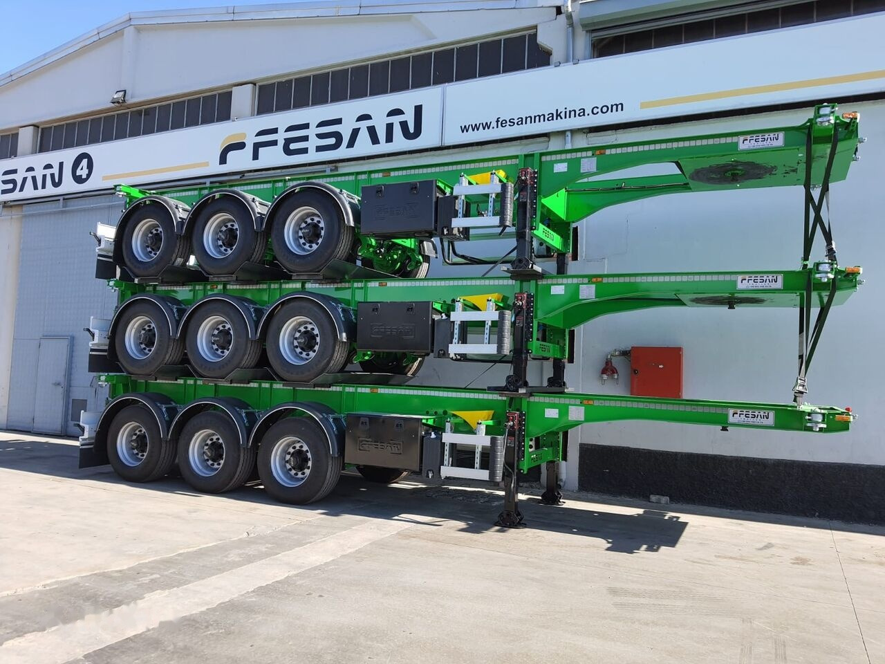 Fesan CONTAINER CARRIER CHASSIS 20 FEET, 30 FEET, 40 FEET, 40 FEET HC lízing Fesan CONTAINER CARRIER CHASSIS 20 FEET, 30 FEET, 40 FEET, 40 FEET HC: 6 kép.