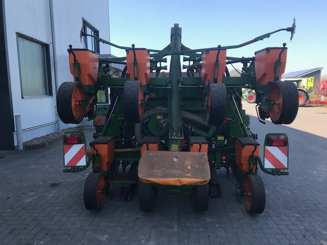 Amazone ED 602 K Classic Profi - Szemenkénti vetőgép: 4 kép. Amazone ED 602 K Classic Profi - Szemenkénti vetőgép: 4 kép.