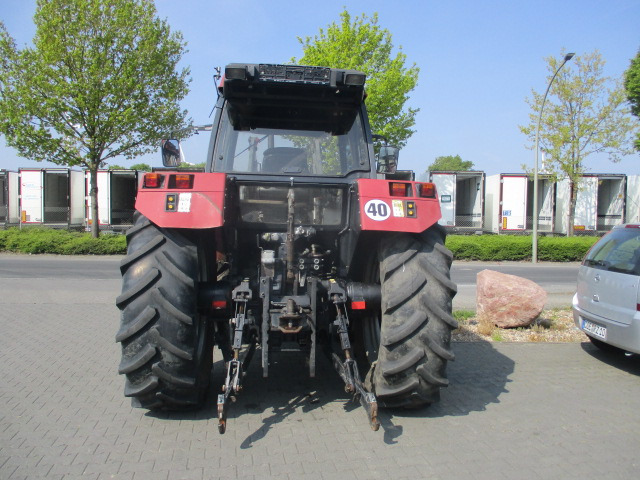 Case IH 5120 Maxxum Plus - Traktor: 4 kép. Case IH 5120 Maxxum Plus - Traktor: 4 kép.