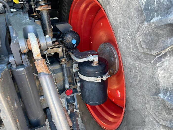 Claas Arion 650 - Traktor: 4 kép. Claas Arion 650 - Traktor: 4 kép.