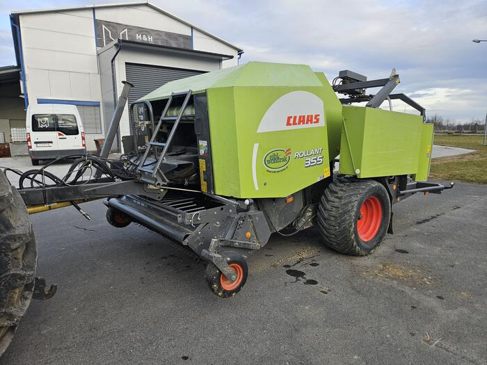 Claas Rollant 355 RC Uniwrap - Bálázó: 1 kép. Claas Rollant 355 RC Uniwrap - Bálázó: 1 kép.