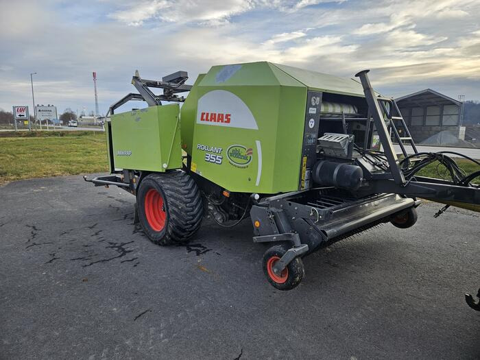 Claas Rollant 355 RC Uniwrap - Bálázó, Bálacsomagoló: 2 kép. Claas Rollant 355 RC Uniwrap - Bálázó, Bálacsomagoló: 2 kép.