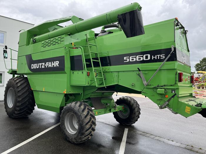 Deutz-Fahr 5660 H - Kombájn: 4 kép. Deutz-Fahr 5660 H - Kombájn: 4 kép.
