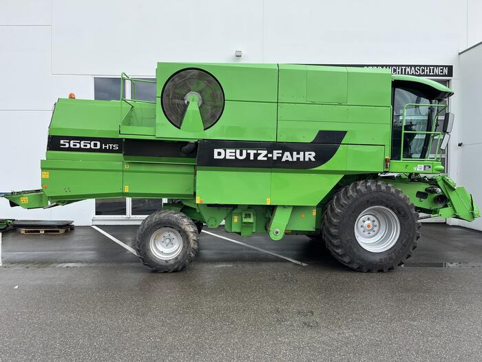 Deutz-Fahr 5660 H - Kombájn: 2 kép. Deutz-Fahr 5660 H - Kombájn: 2 kép.
