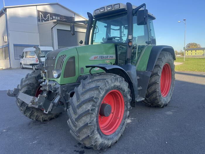 Fendt 711 Vario - Traktor: 1 kép. Fendt 711 Vario - Traktor: 1 kép.