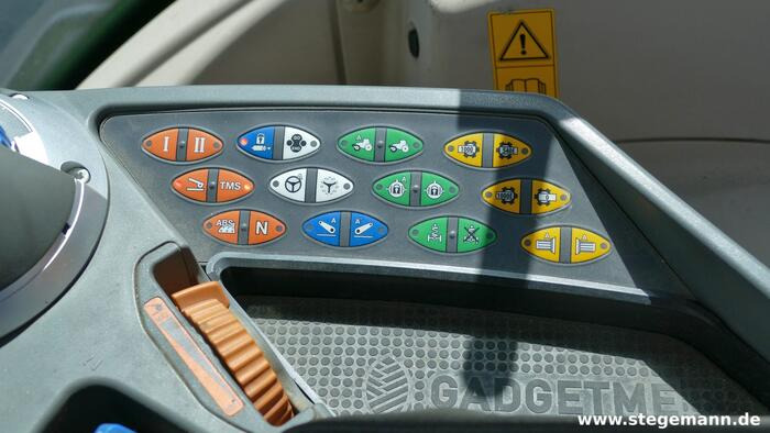 Traktor Fendt 826 Vario: 7 kép.