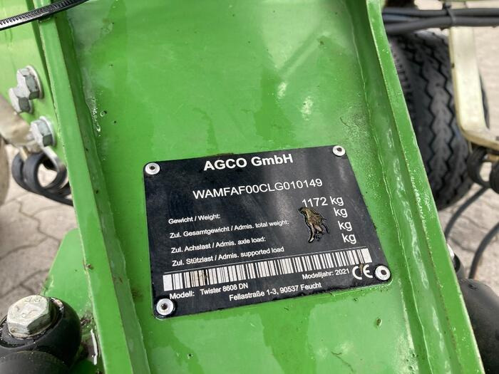 Fendt Twister 8608 DN - Szénaforgató: 5 kép. Fendt Twister 8608 DN - Szénaforgató: 5 kép.