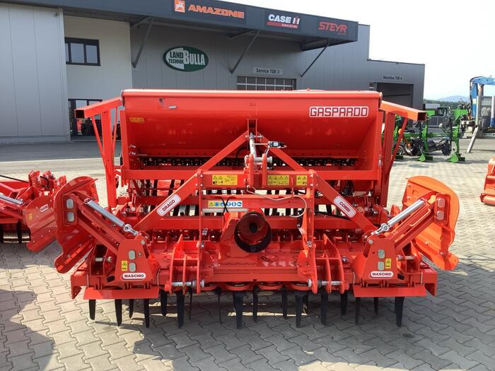 Gaspardo MASCHIO Kreiselegge DC 250 / Drillmaschine Dama 250 - Szemenkénti vetőgép: 2 kép. Gaspardo MASCHIO Kreiselegge DC 250 / Drillmaschine Dama 250 - Szemenkénti vetőgép: 2 kép.