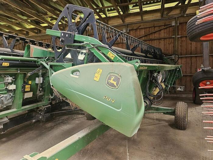 John Deere 618R - Kombájn adapter: 2 kép. John Deere 618R - Kombájn adapter: 2 kép.