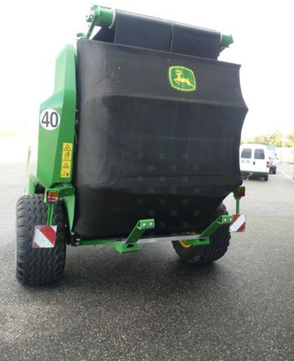 John Deere V461R - Bálázó: 5 kép. John Deere V461R - Bálázó: 5 kép.
