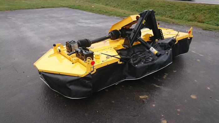 New Holland DuraDisc F 300 - Fűkasza: 1 kép. New Holland DuraDisc F 300 - Fűkasza: 1 kép.