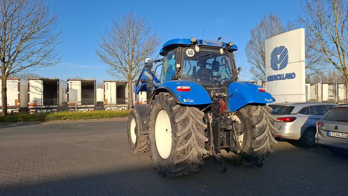 New Holland T6.160 - Traktor: 4 kép. New Holland T6.160 - Traktor: 4 kép.