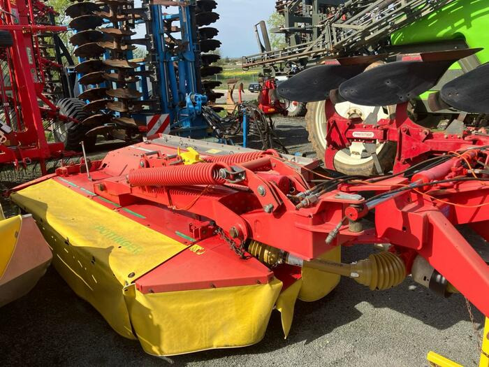 Pöttinger EUROCAT 275 H - Fűkasza: 2 kép. Pöttinger EUROCAT 275 H - Fűkasza: 2 kép.