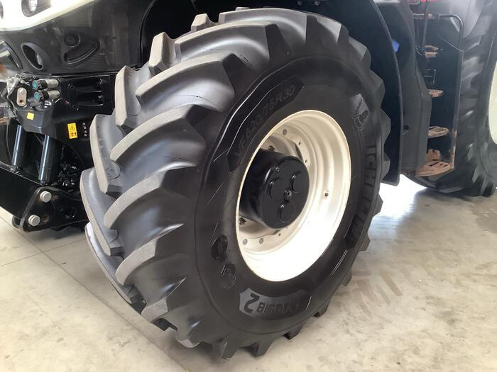 Steyr Terrus 6300 - Traktor: 2 kép. Steyr Terrus 6300 - Traktor: 2 kép.