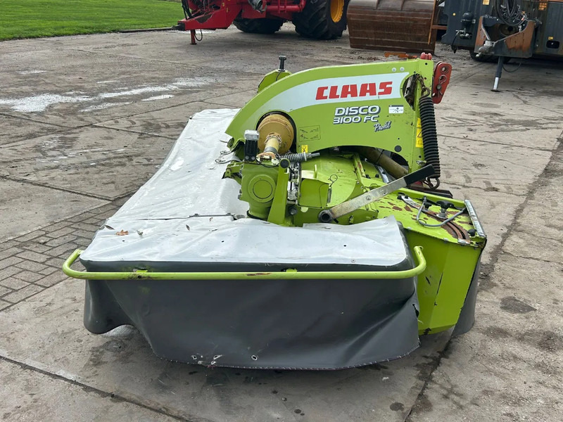 Claas Disco 3100 FC Profil - Fűkasza: 5 kép. Claas Disco 3100 FC Profil - Fűkasza: 5 kép.