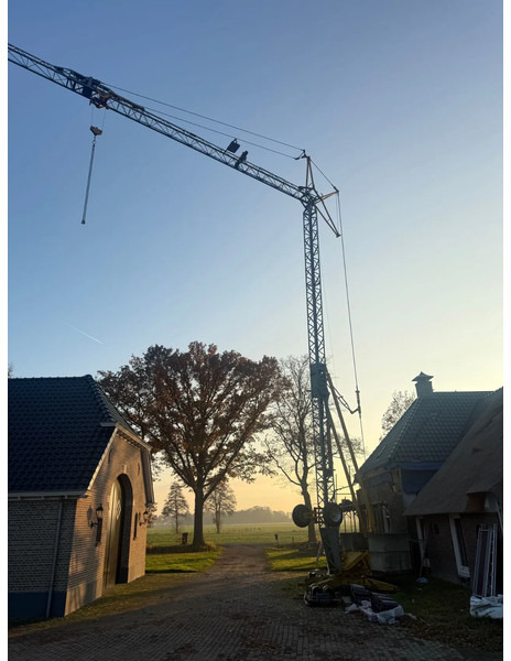 Potain AF 519 Torenkraan Bouwkraan Kraan Verzetbaar Radiografisch - Építőipari gépek: 2 kép. Potain AF 519 Torenkraan Bouwkraan Kraan Verzetbaar Radiografisch - Építőipari gépek: 2 kép.