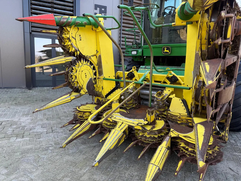 John Deere John deere 7450 Prodrive Kemper 4 WD Hakselaar Corn - Faaprító: 4 kép. John Deere John deere 7450 Prodrive Kemper 4 WD Hakselaar Corn - Faaprító: 4 kép.