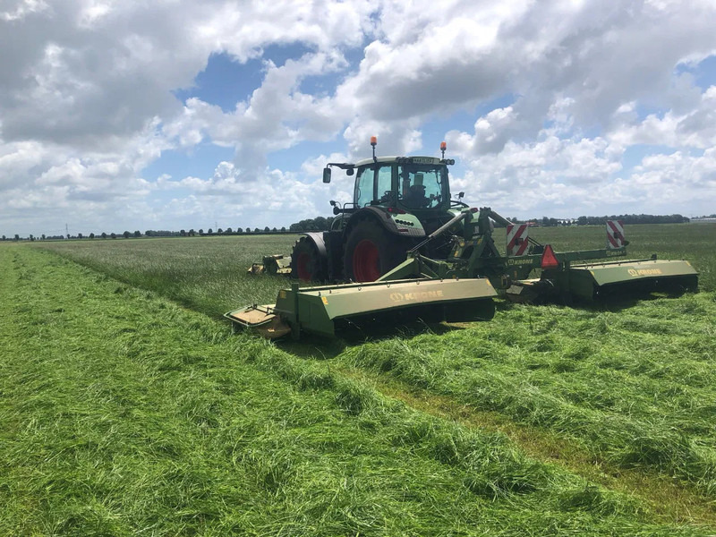 Krone Krone triple maaier Easycut 9140 CV Ec 32 CV frontmaaier - Fűkasza: 3 kép. Krone Krone triple maaier Easycut 9140 CV Ec 32 CV frontmaaier - Fűkasza: 3 kép.