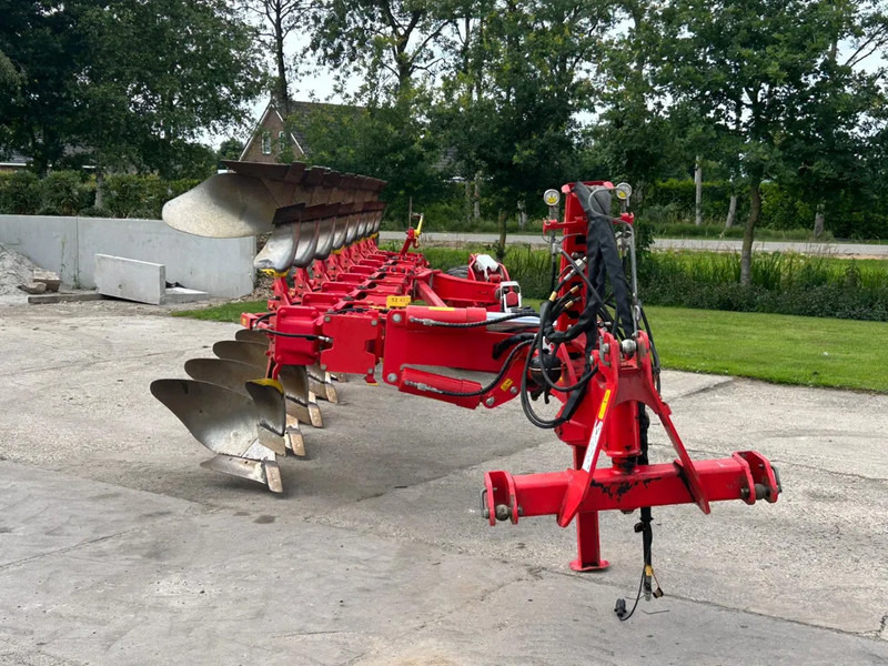 Pottinger 8 schaar wentelploeg getrokken Servo S 6.50 P N 8 Schar 8102/46W - Eke: 4 kép. Pottinger 8 schaar wentelploeg getrokken Servo S 6.50 P N 8 Schar 8102/46W - Eke: 4 kép.