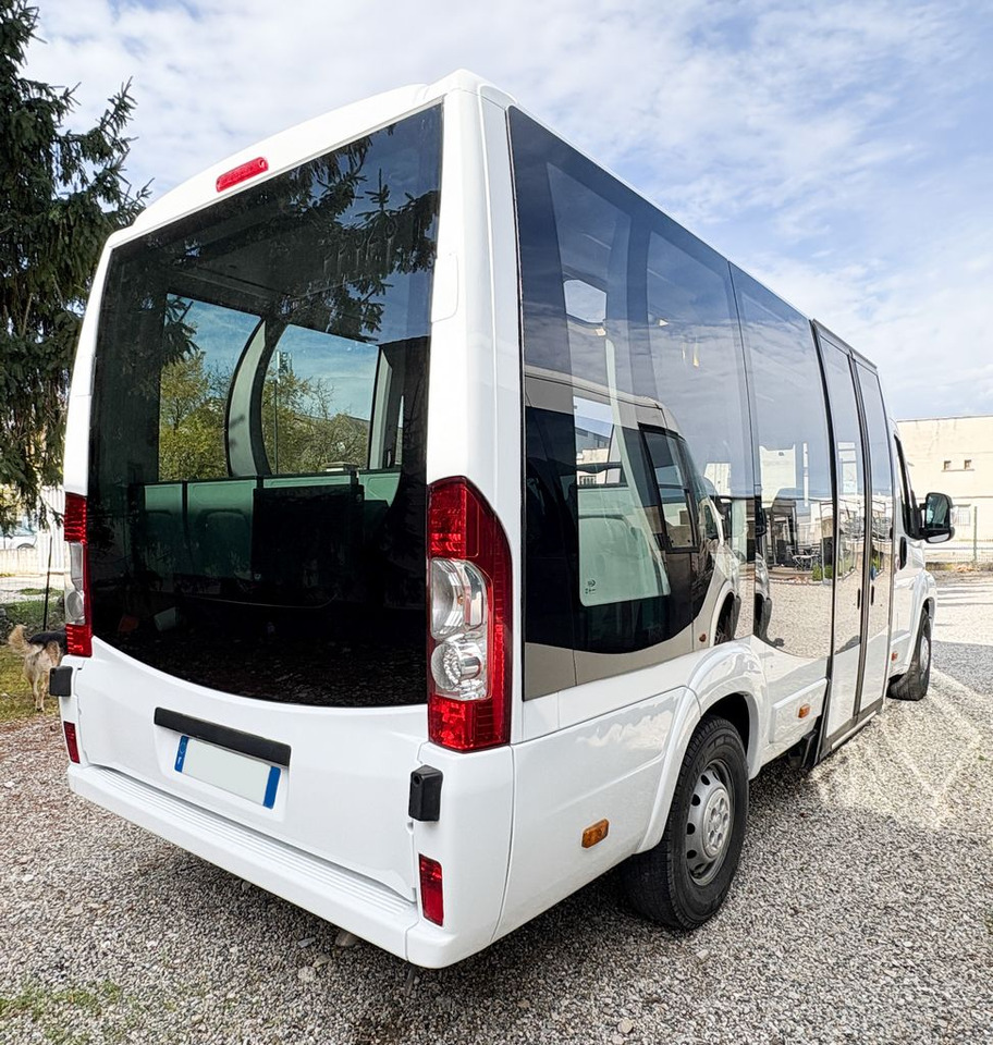 FIAT CITY 21 - Városi busz: 4 kép. FIAT CITY 21 - Városi busz: 4 kép.