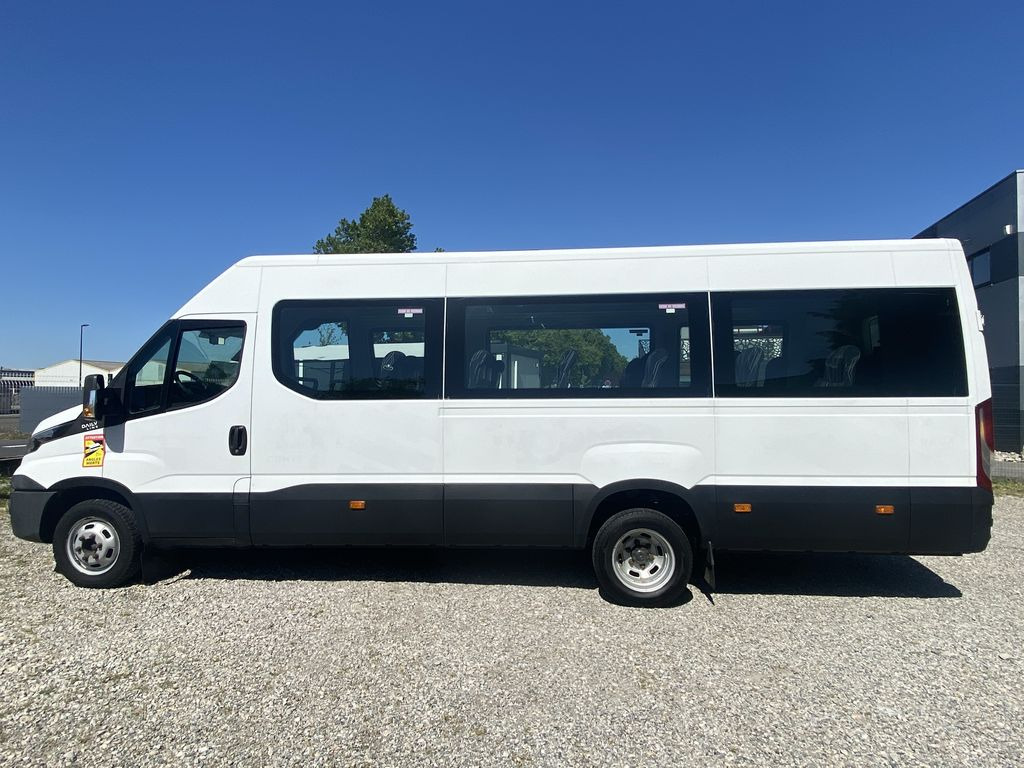 IVECO DAILY LINE 2016 - Minibusz, Kisbusz: 4 kép. IVECO DAILY LINE 2016 - Minibusz, Kisbusz: 4 kép.