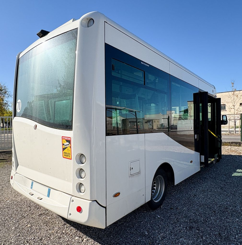 MERCEDES-BENZ MERCEDES CYTIOS 3 - Városi busz: 3 kép. MERCEDES-BENZ MERCEDES CYTIOS 3 - Városi busz: 3 kép.