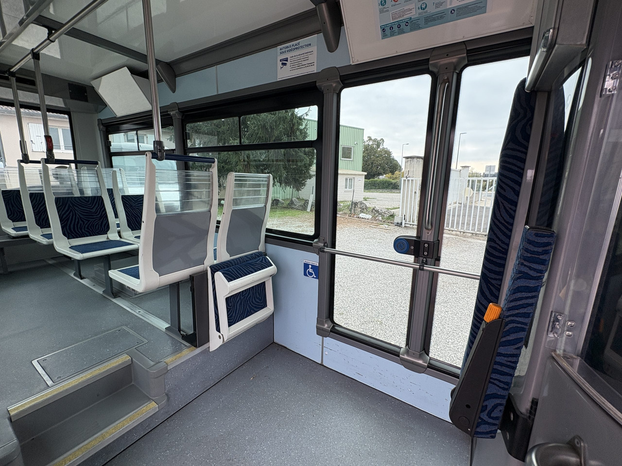 MERCEDES CYTIOS 3 - Városi busz: 5 kép. MERCEDES CYTIOS 3 - Városi busz: 5 kép.