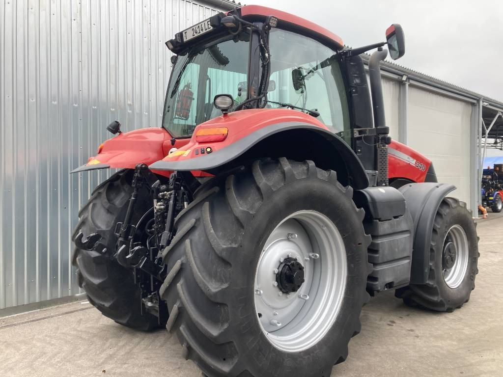 Case IH Magnum 340 - Traktor: 3 kép. Case IH Magnum 340 - Traktor: 3 kép.