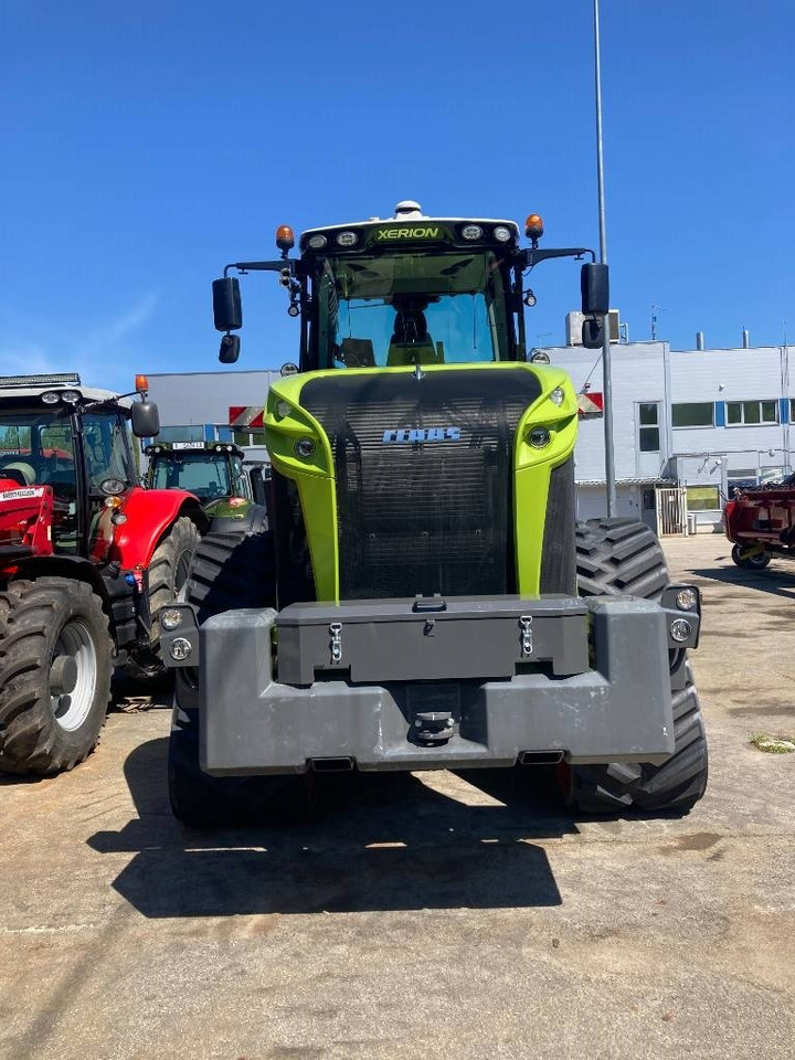 Claas XERION 5000 TRAC TS - Traktor: 3 kép. Claas XERION 5000 TRAC TS - Traktor: 3 kép.