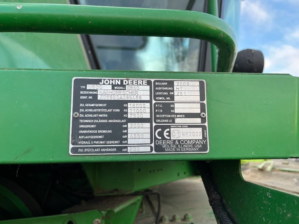 Kombájn John Deere W 650 i: 17 kép.