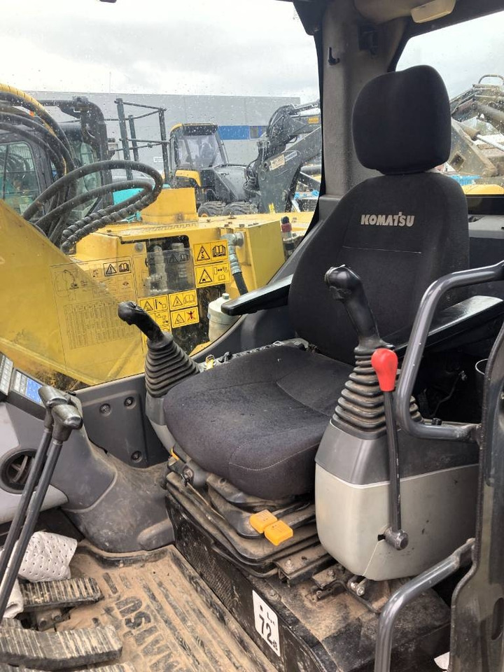 Komatsu PC 138 US-8 - Lánctalpas kotró: 4 kép. Komatsu PC 138 US-8 - Lánctalpas kotró: 4 kép.