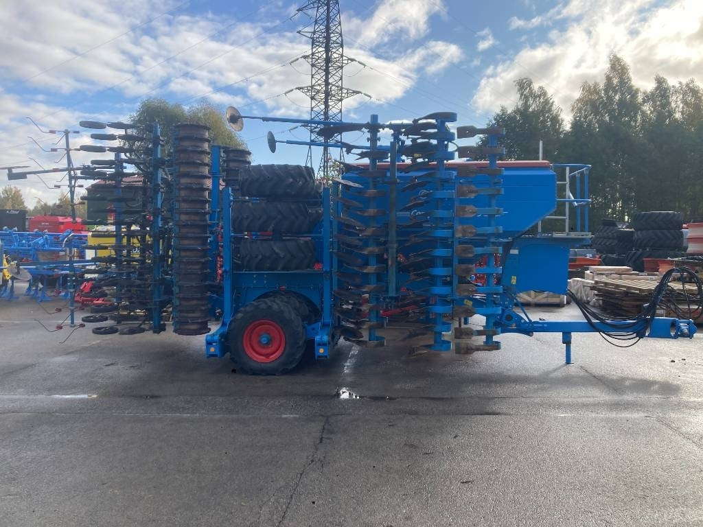 Lemken Compact-Solitair 9/600 - Kombinált vetőgép: 2 kép. Lemken Compact-Solitair 9/600 - Kombinált vetőgép: 2 kép.