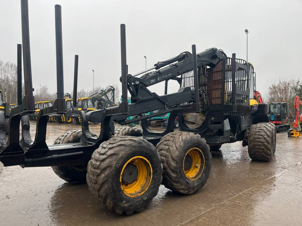 Ponsse Buffalo 8W - Kihordó: 5 kép. Ponsse Buffalo 8W - Kihordó: 5 kép.