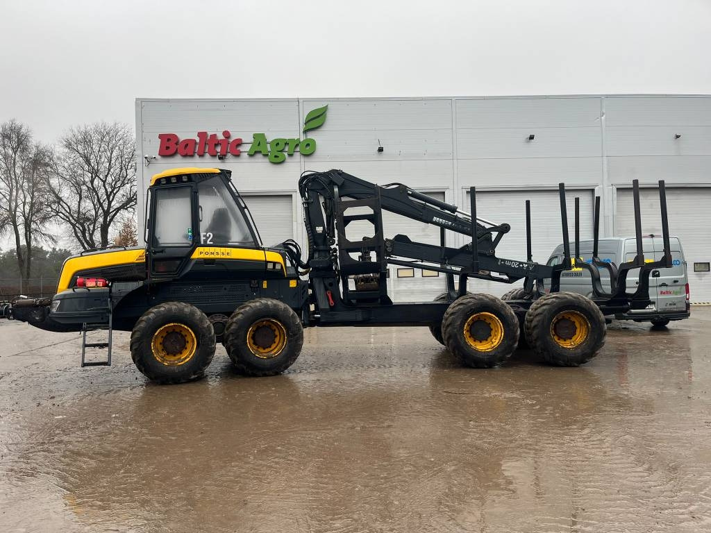 Ponsse Buffalo 8W - Kihordó: 2 kép. Ponsse Buffalo 8W - Kihordó: 2 kép.