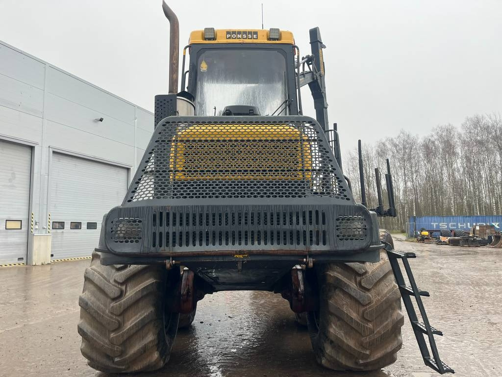 Ponsse Elephant - Kihordó: 3 kép. Ponsse Elephant - Kihordó: 3 kép.