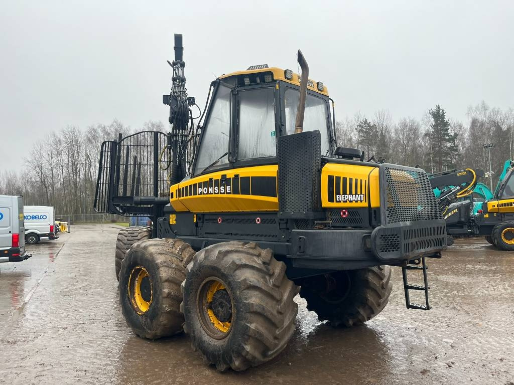 Ponsse Elephant - Kihordó: 4 kép. Ponsse Elephant - Kihordó: 4 kép.