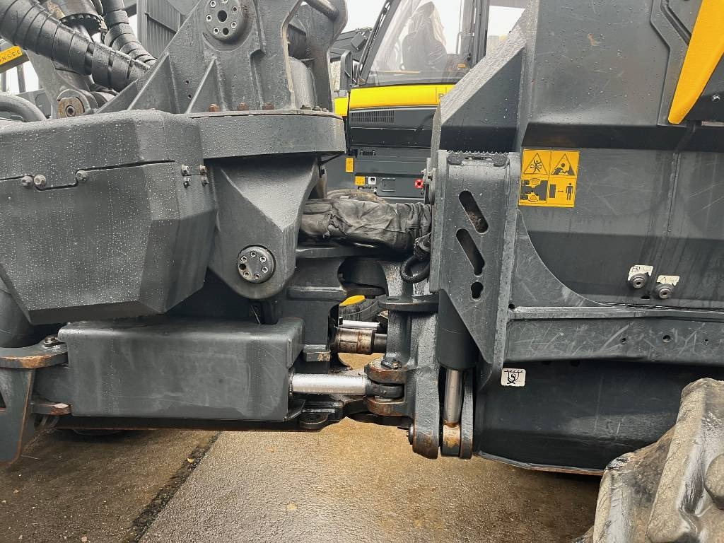 Ponsse Fox - Fakitermelő gép: 5 kép. Ponsse Fox - Fakitermelő gép: 5 kép.